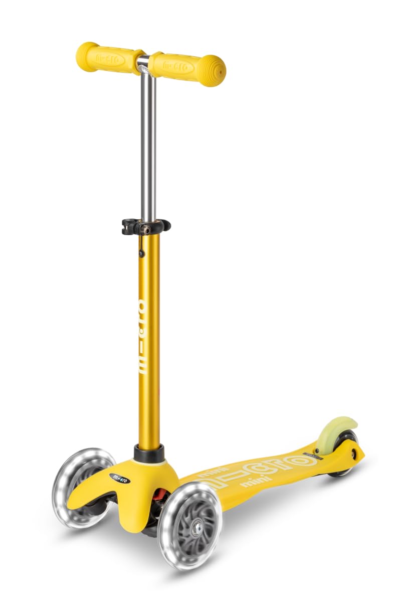 LED Scooter 3 Wheels Adjustable Handlebar Non-Slip G157