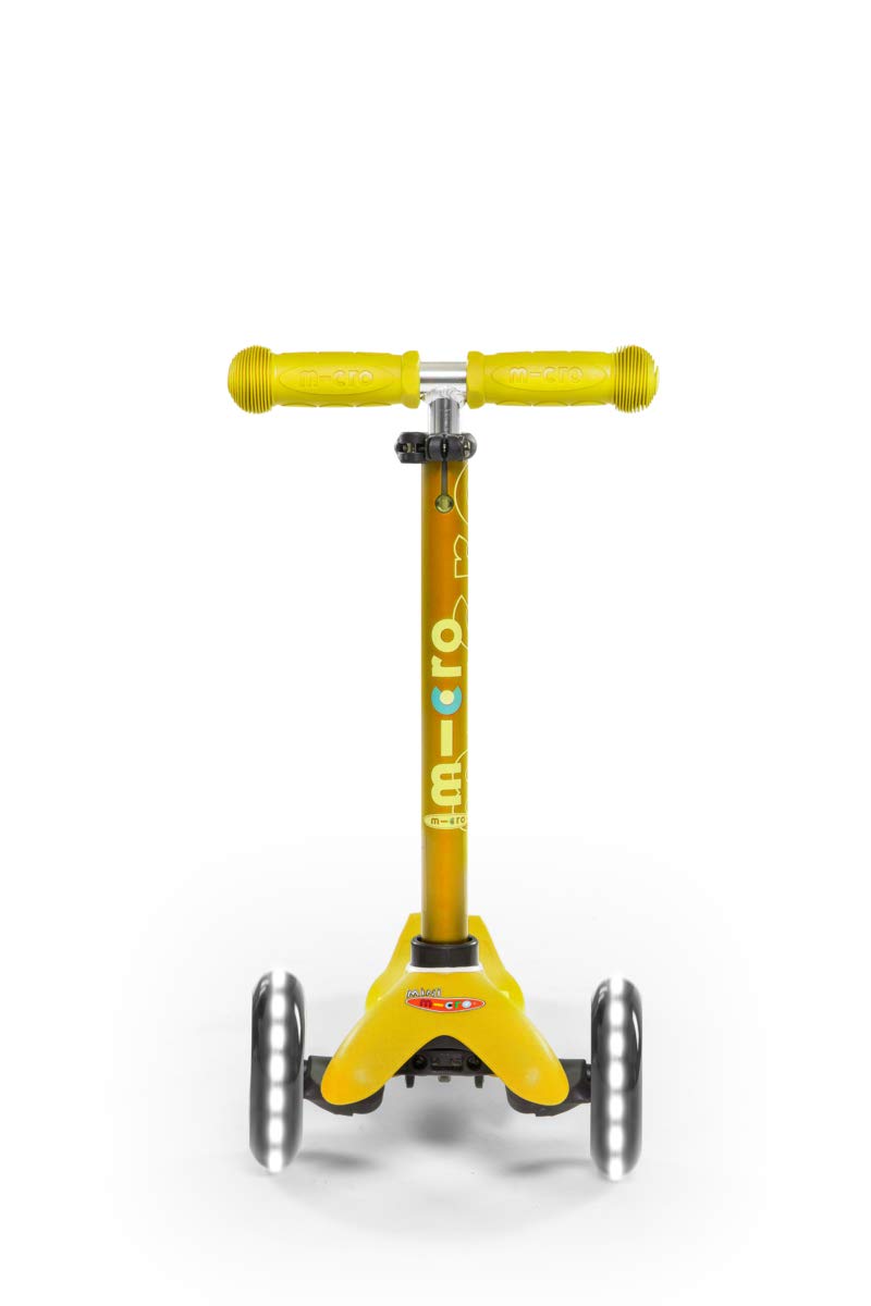 LED Scooter 3 Wheels Adjustable Handlebar Non-Slip G157